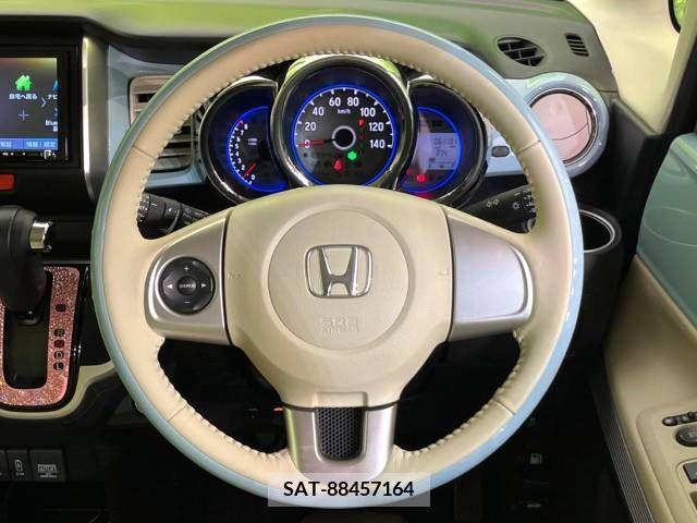 Honda N BOX SLASH 2016-11 379540-11