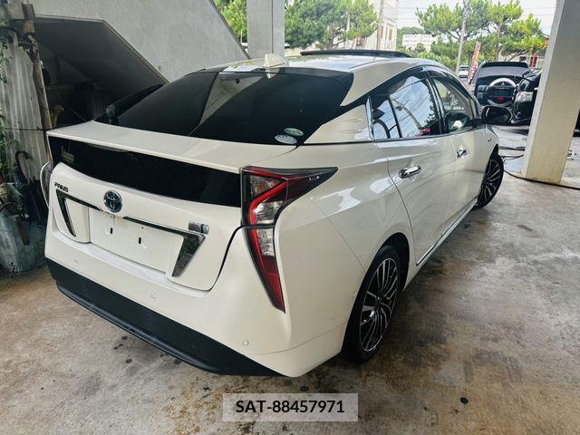 Toyota PRIUS 2016-03 328574-4