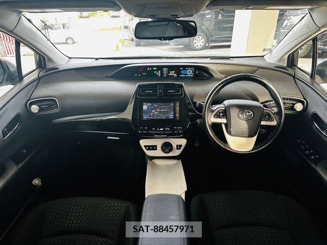 Toyota PRIUS 2016-03 328574-6