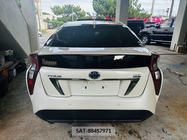 Toyota PRIUS 2016-03 328574-2