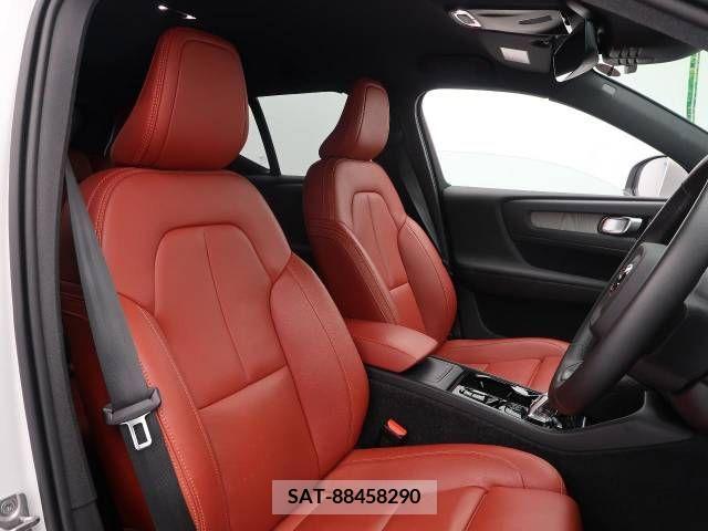 Volvo XC40 2020-11 337280-11