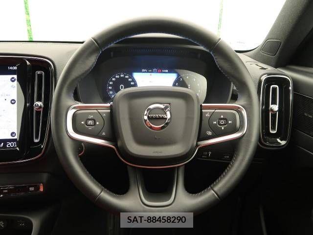 Volvo XC40 2020-11 337280-10