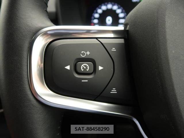 Volvo XC40 2020-11 337280-9