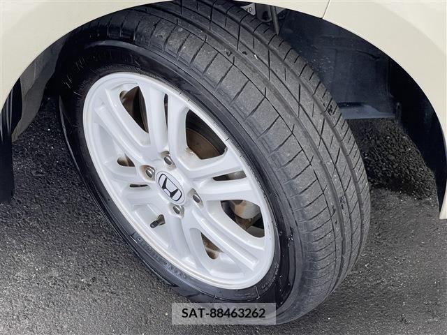 Honda N BOX 2017-05 278668-4