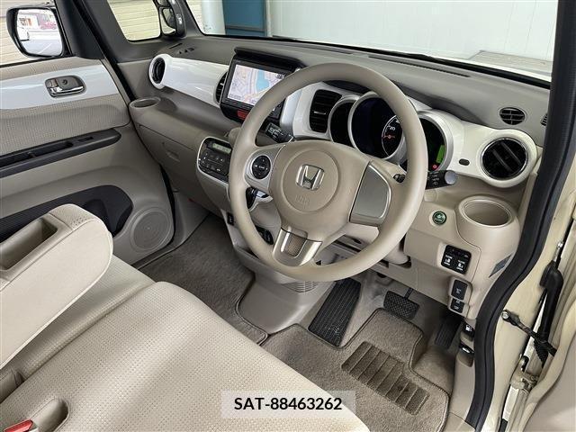 Honda N BOX 2017-05 278668-7