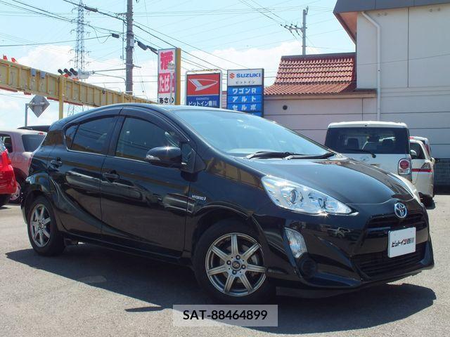Toyota AQUA 2015-11 356215-3