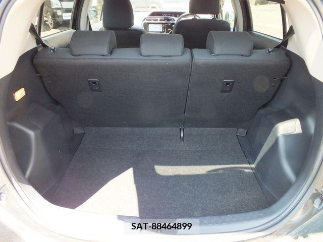 Toyota AQUA 2015-11 356215-13