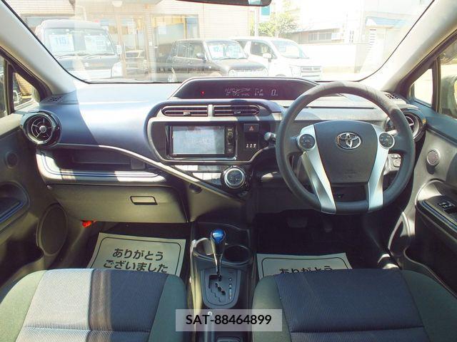 Toyota AQUA 2015-11 356215-15