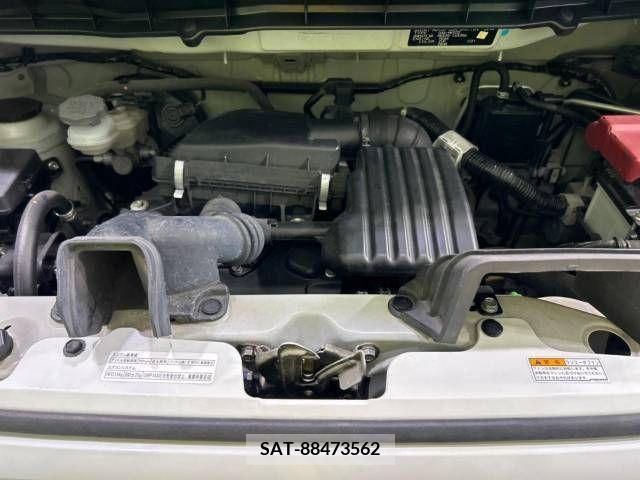 Suzuki SPACIA 2018-10 285626-18