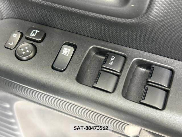 Suzuki SPACIA 2018-10 285626-7