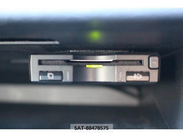 Mitsubishi OUTLANDER PHEV 2018-08 214185-6