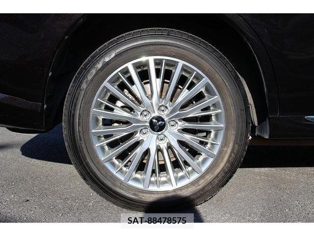 Mitsubishi OUTLANDER PHEV 2018-08 214185-13