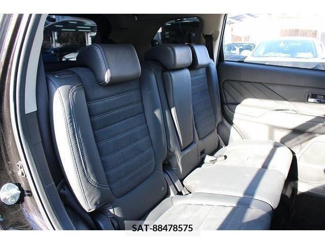Mitsubishi OUTLANDER PHEV 2018-08 214185-15