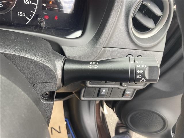 Nissan NOTE 2020-03 23108-12