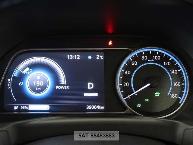 Nissan LEAF 2019-02 221542-10