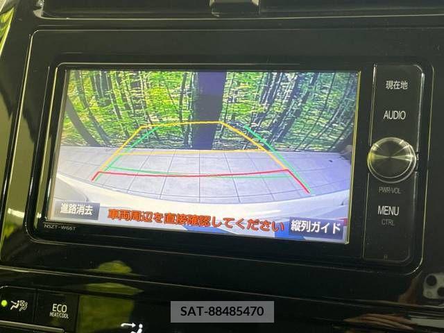 Toyota PRIUS 2017-01 366370-4