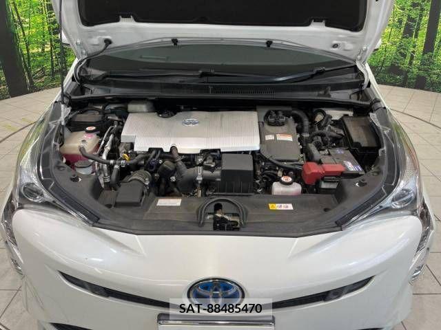 Toyota PRIUS 2017-01 366370-17
