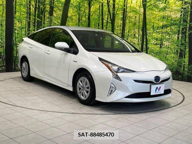 Toyota PRIUS 2017-01 366370-15