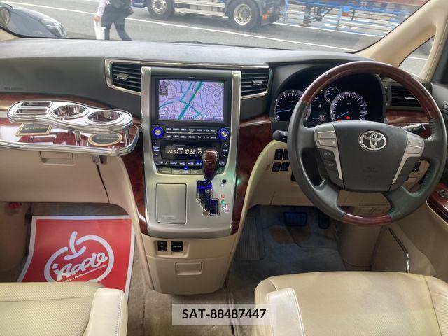 Toyota VELLFIRE 2010-12 288082-1