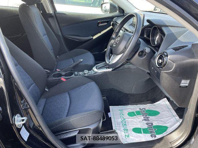 Mazda DEMIO 2015-05 235817-6