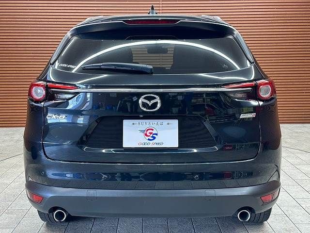 Mazda CX-8 2018-07 11279-18
