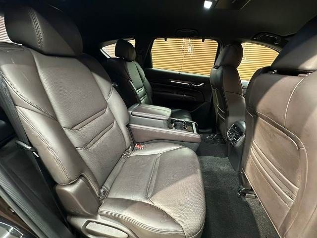 Mazda CX-8 2018-07 11279-8