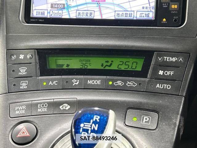 Toyota PRIUS 2011-08 366376-6