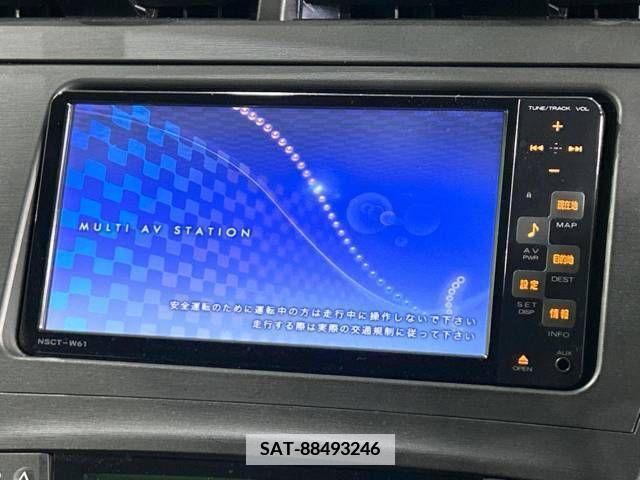 Toyota PRIUS 2011-08 366376-2