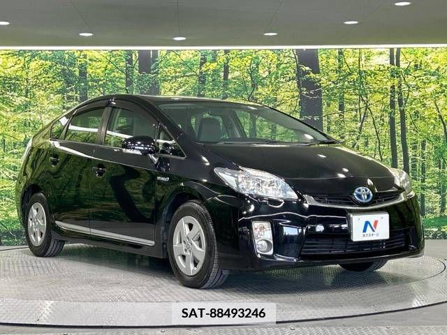 Toyota PRIUS 2011-08 366376-16