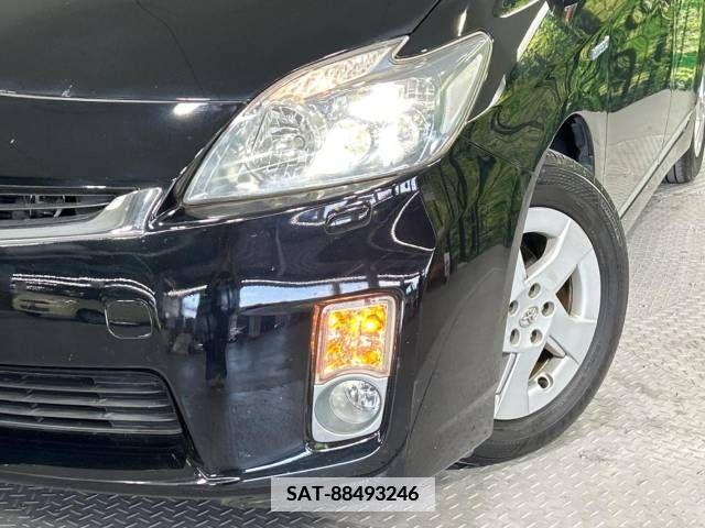 Toyota PRIUS 2011-08 366376-12