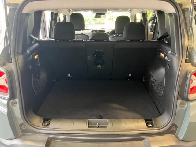 Jeep RENEGADE 2016-06 184845-13