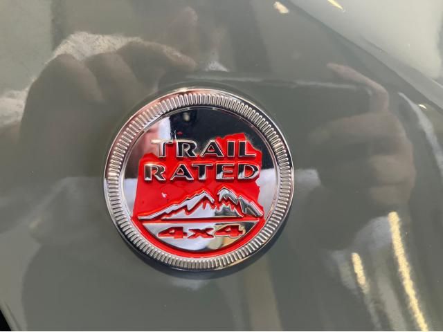 Jeep RENEGADE 2016-06 184845-23