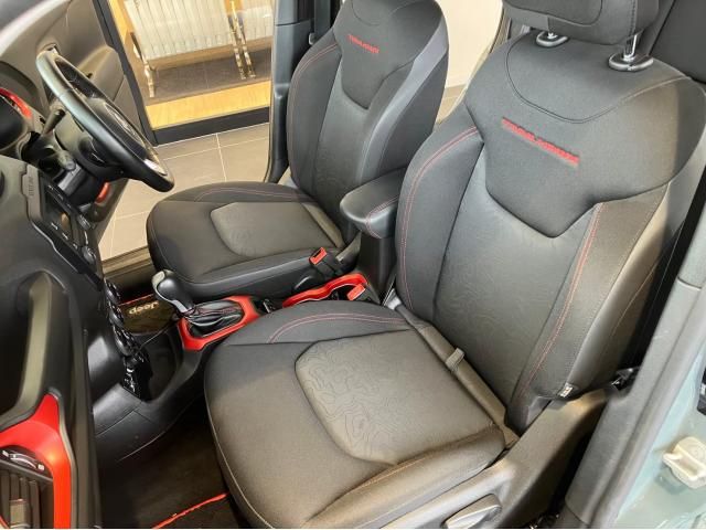 Jeep RENEGADE 2016-06 184845-9