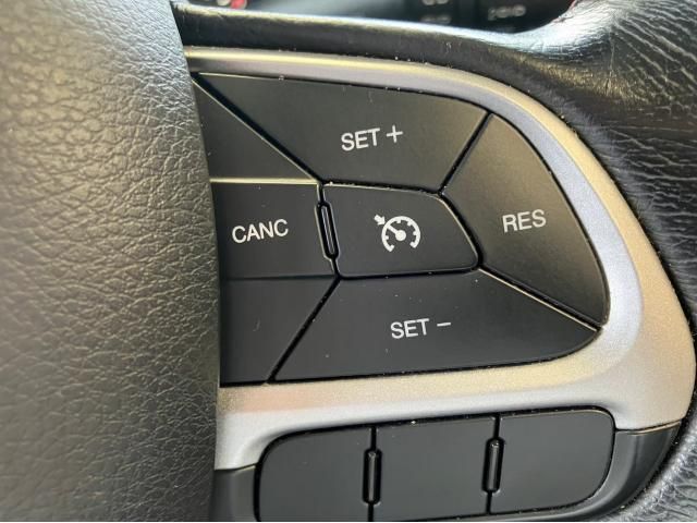 Jeep RENEGADE 2016-06 184845-5
