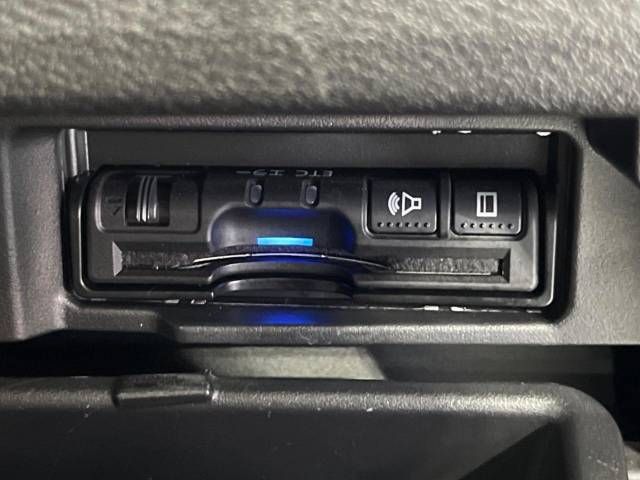 Nissan SERENA 2019-05 185175-6