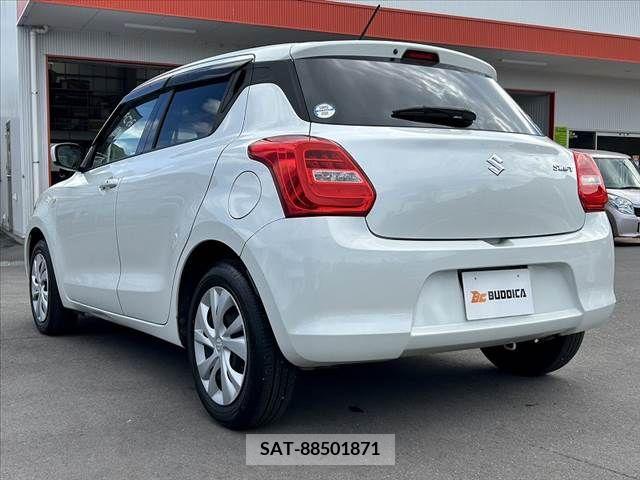 Suzuki SWIFT 2019-04 377033-12