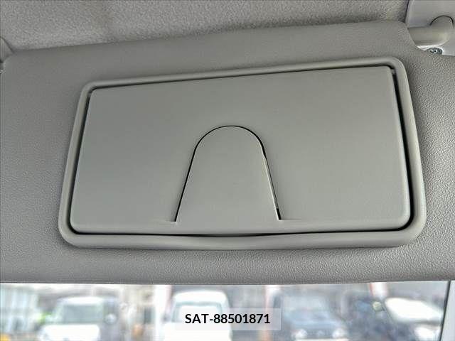 Suzuki SWIFT 2019-04 377033-27
