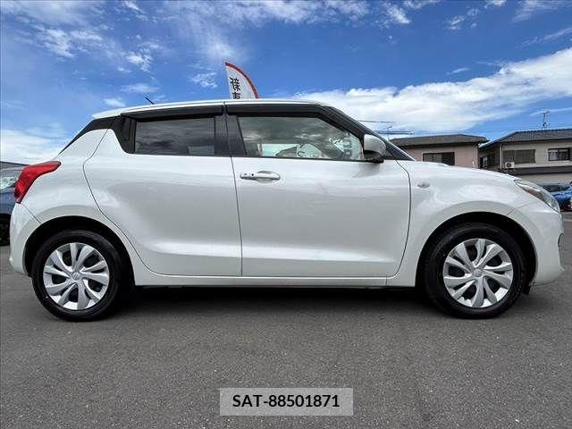 Suzuki SWIFT 2019-04 377033-11