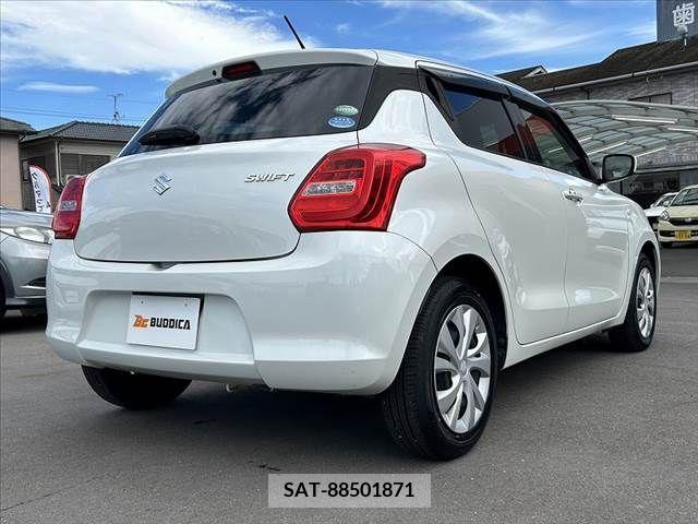 Suzuki SWIFT 2019-04 377033-14