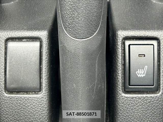 Suzuki SWIFT 2019-04 377033-6