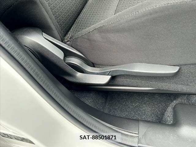 Suzuki SWIFT 2019-04 377033-28
