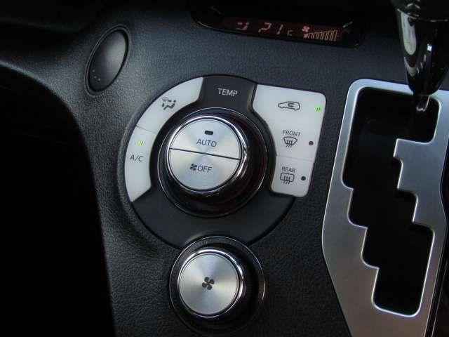 Toyota SIENTA 2020-10 191557-13