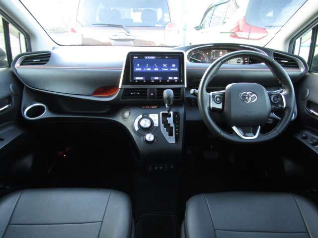 Toyota SIENTA 2020-10 191557-15