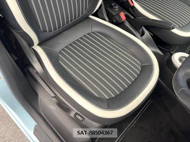 Renault TWINGO 2022-03 283148-8