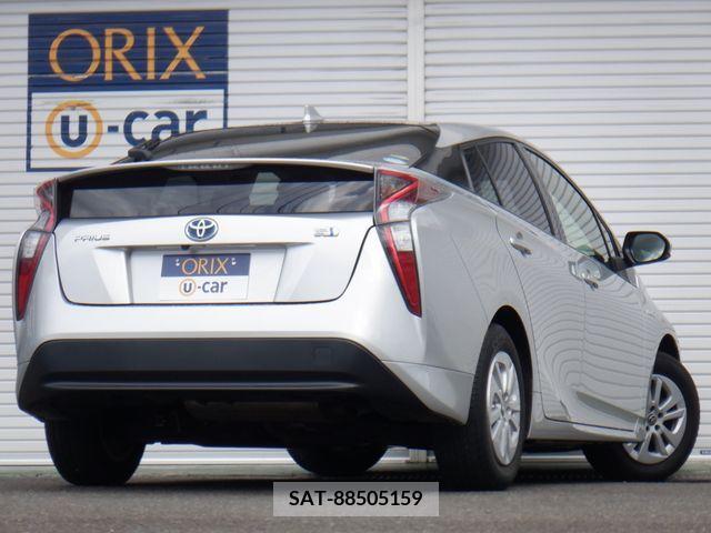 Toyota PRIUS 2018-07 203851-2