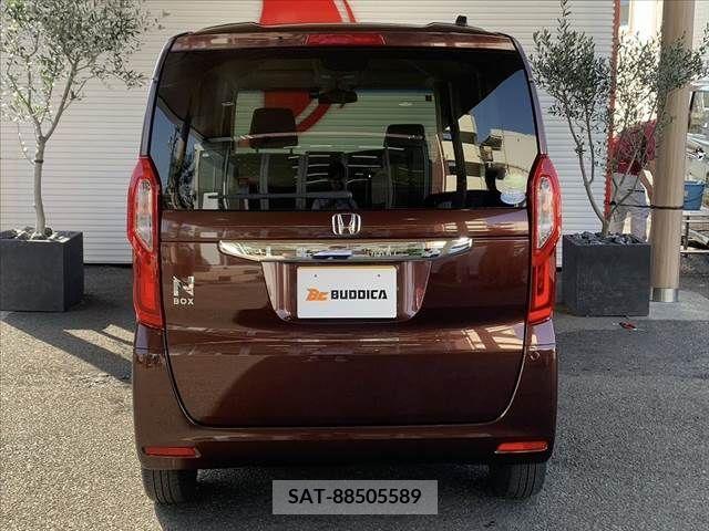 Honda N BOX 2018-10 278553-12