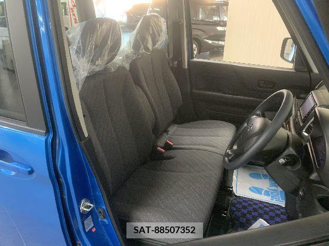 Suzuki SPACIA 2017-02 285546-9