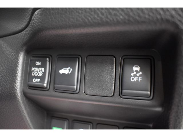 Nissan X-TRAIL 2018-10 27323-10