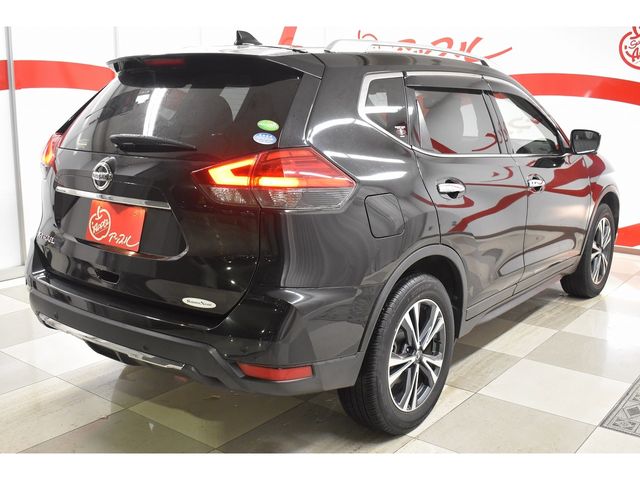 Nissan X-TRAIL 2018-10 27323-26