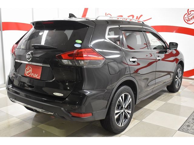 Nissan X-TRAIL 2018-10 27323-25
